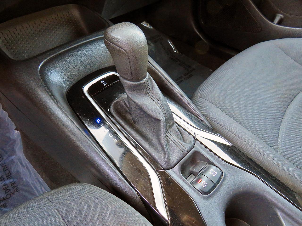 Toyota Corolla LE CVT (Natl) 2021