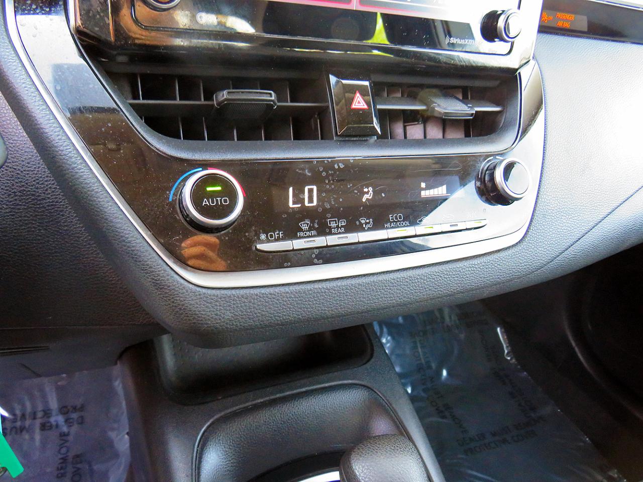 Toyota Corolla LE CVT (Natl) 2021