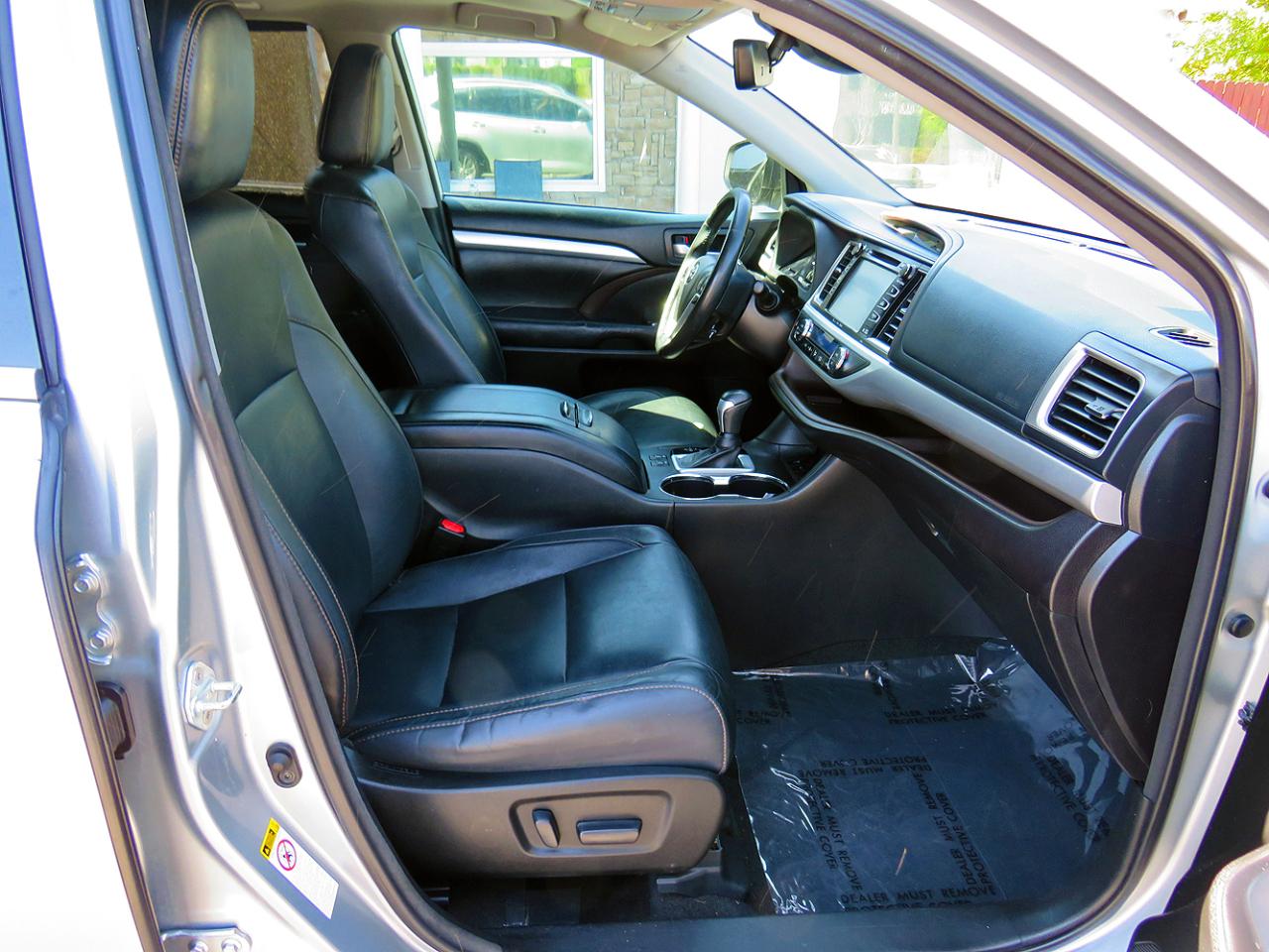 Toyota Highlander XLE V6 FWD (Natl) 2018