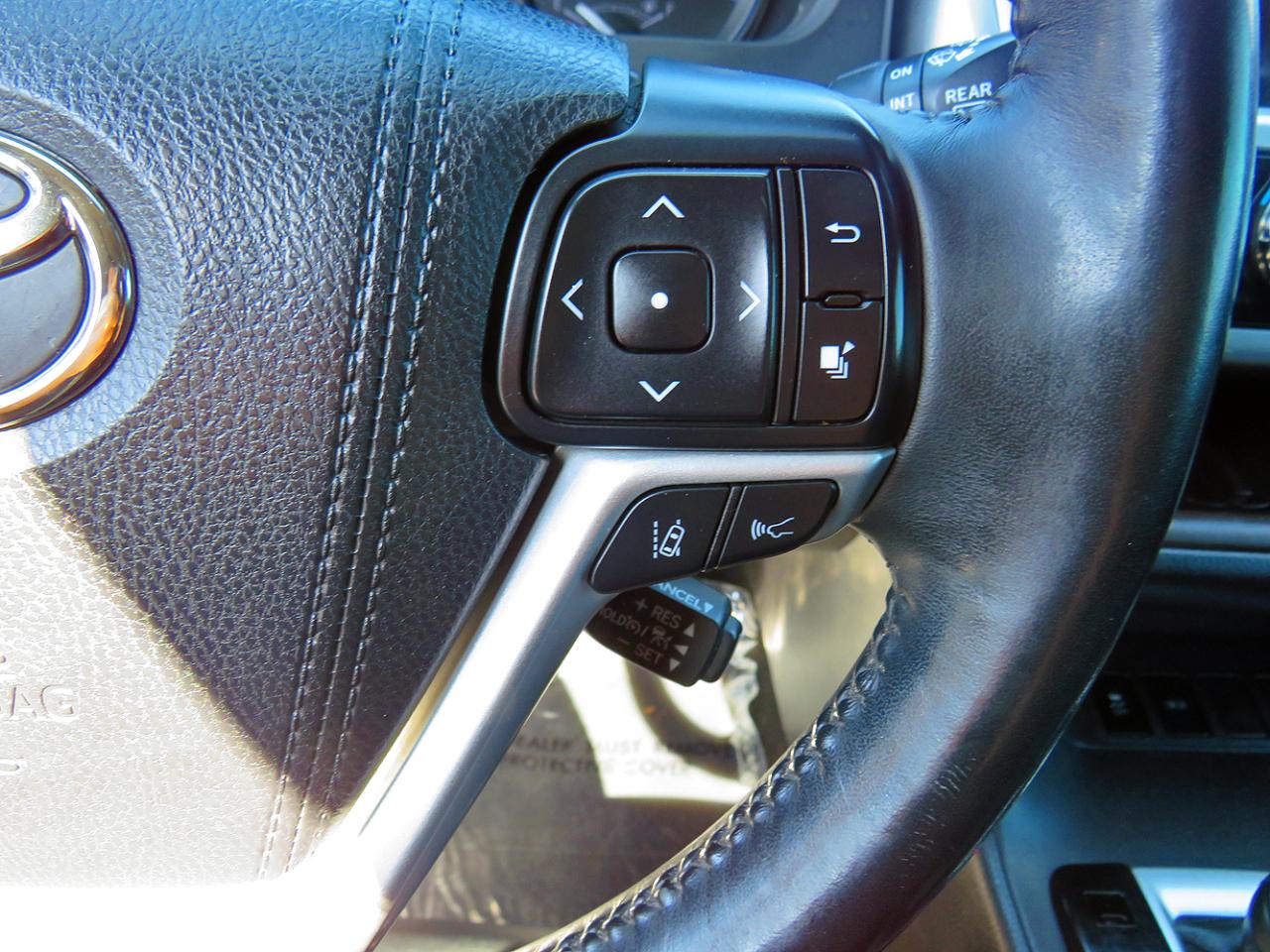 Toyota Highlander XLE V6 FWD (Natl) 2018