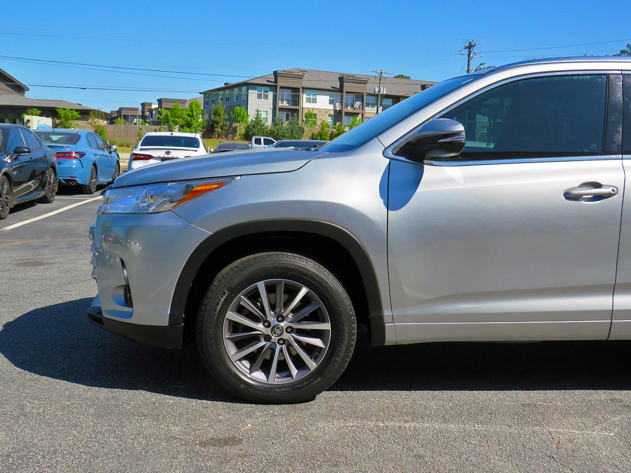 Toyota Highlander XLE V6 FWD (Natl) 2018