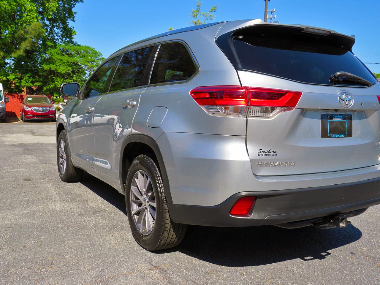 Toyota Highlander XLE V6 FWD (Natl) 2018