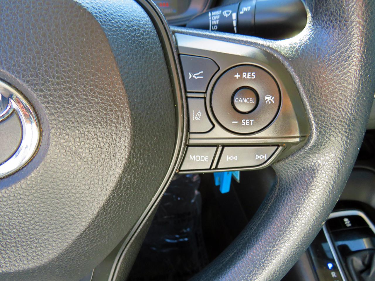 Toyota Corolla LE CVT (Natl) 2021