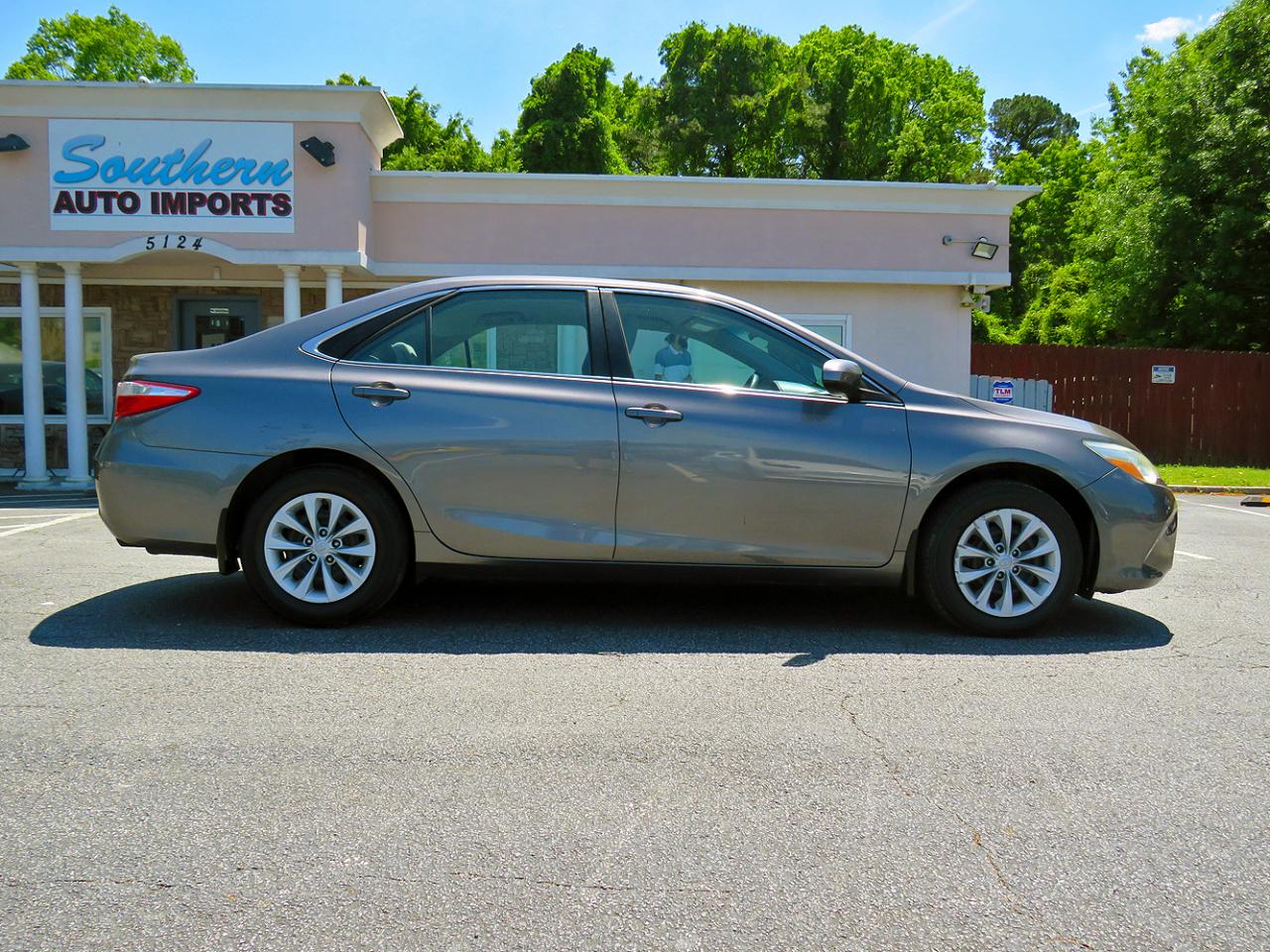 Toyota Camry SE 2017