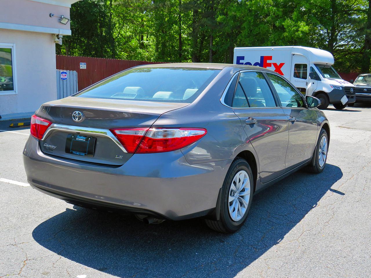 Toyota Camry SE 2017