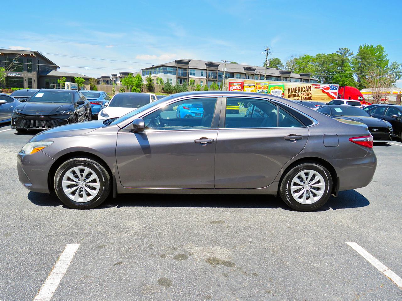 Toyota Camry SE 2017