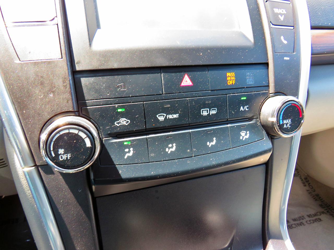 Toyota Camry SE 2017