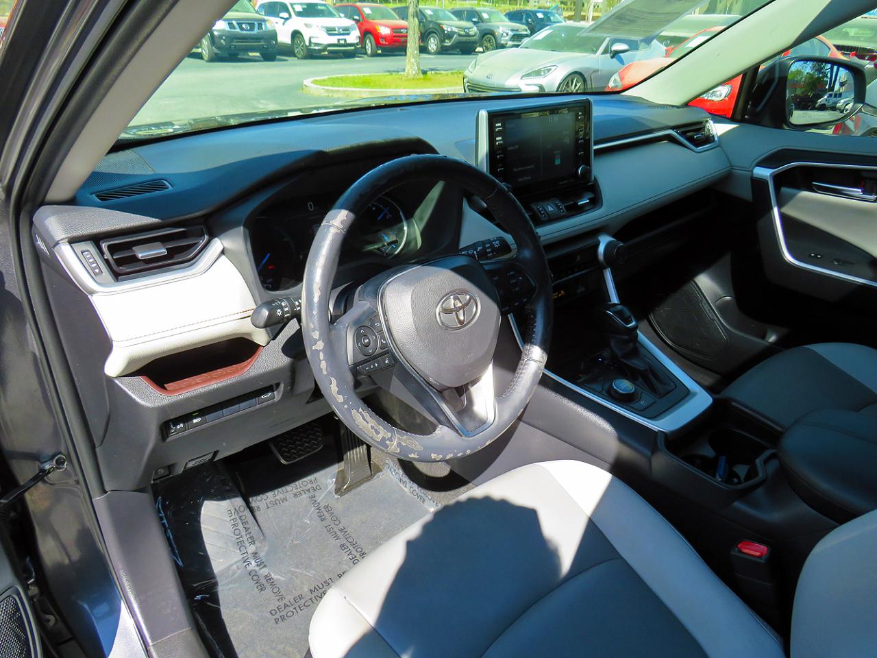Toyota RAV4 Hybrid Limited AWD (Natl) 2019