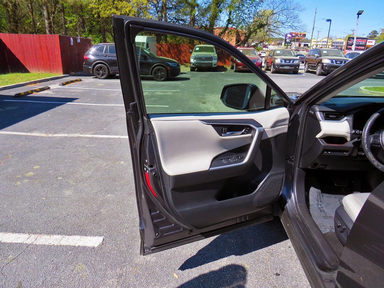 Toyota RAV4 Hybrid Limited AWD (Natl) 2019