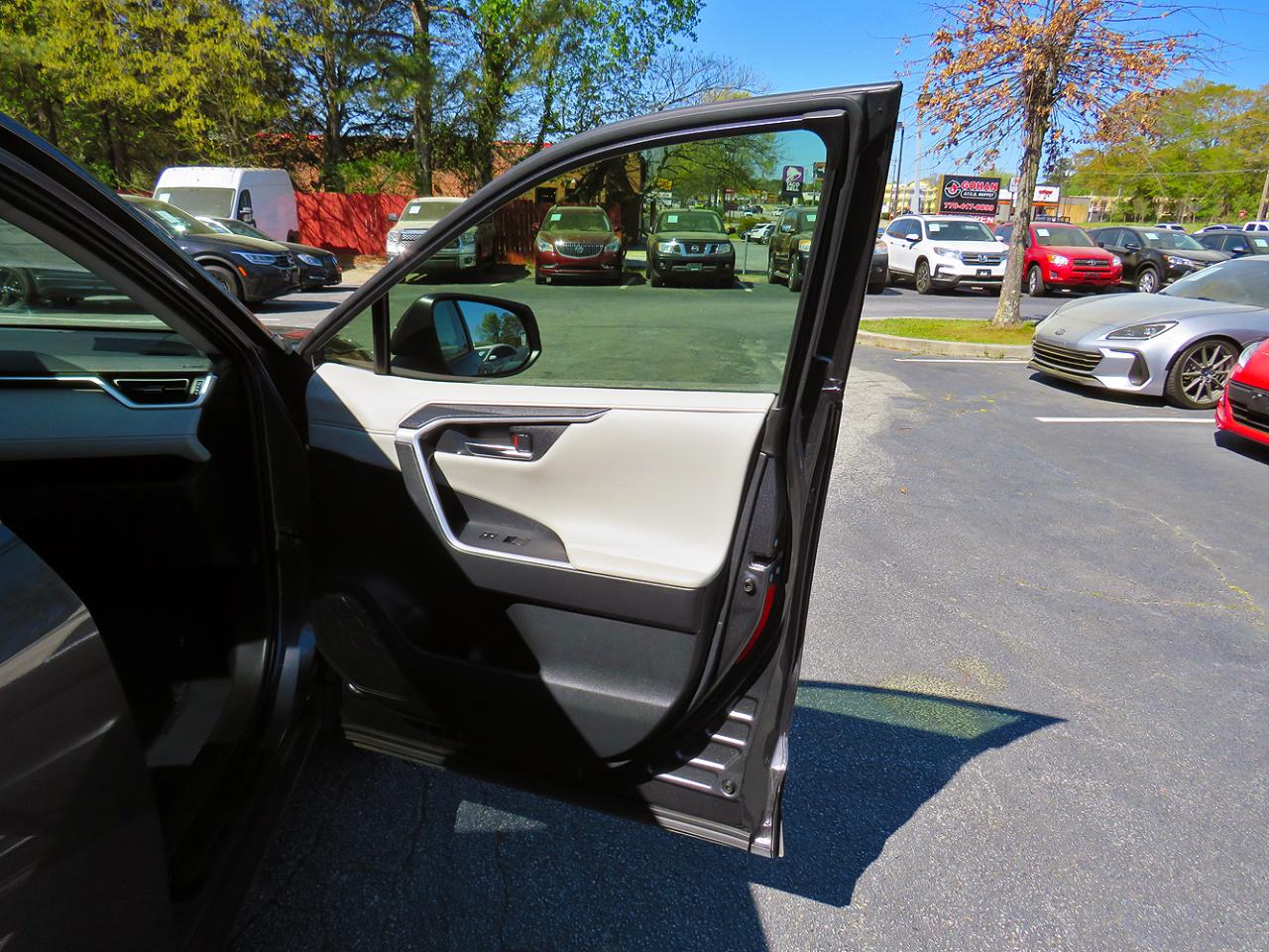 Toyota RAV4 Hybrid Limited AWD (Natl) 2019