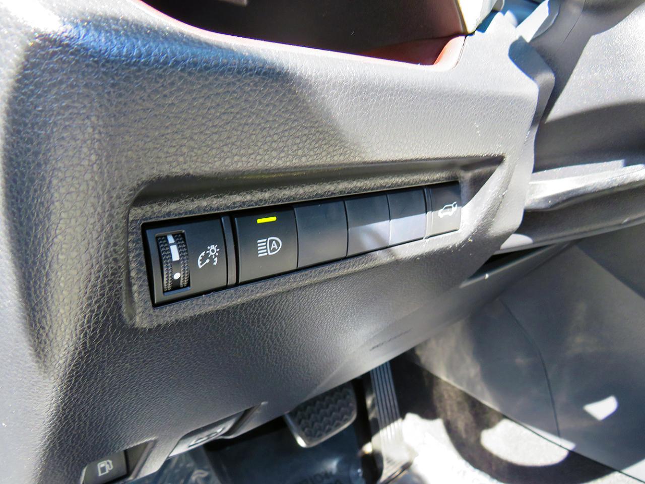 Toyota RAV4 Hybrid Limited AWD (Natl) 2019