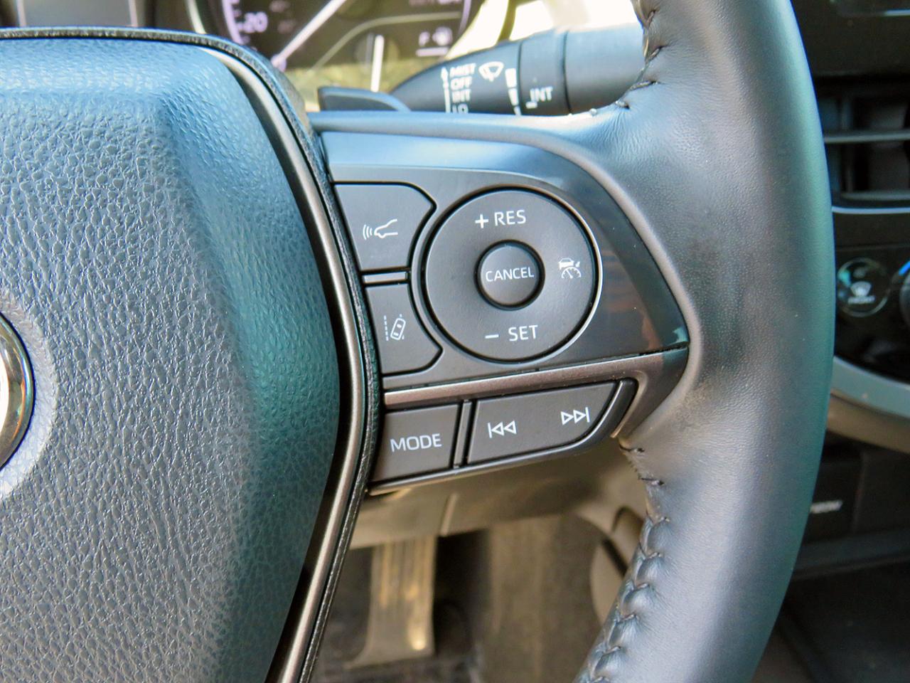 Toyota Camry SE Nightshade Auto (Natl) 2022