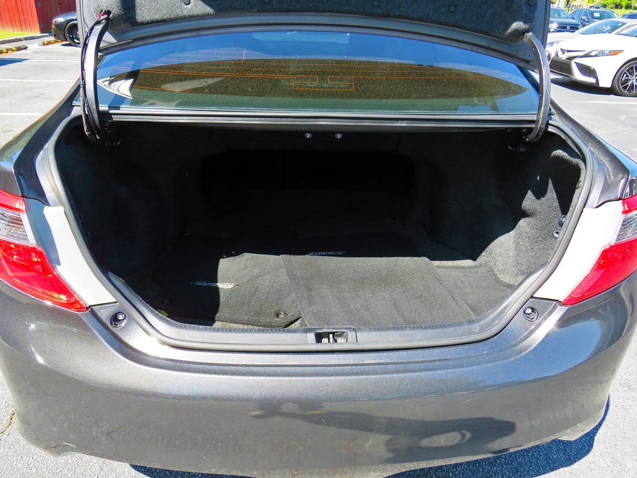 Toyota Camry 4dr Sdn I4 Auto SE Sport Limited Edition (Natl) 2012