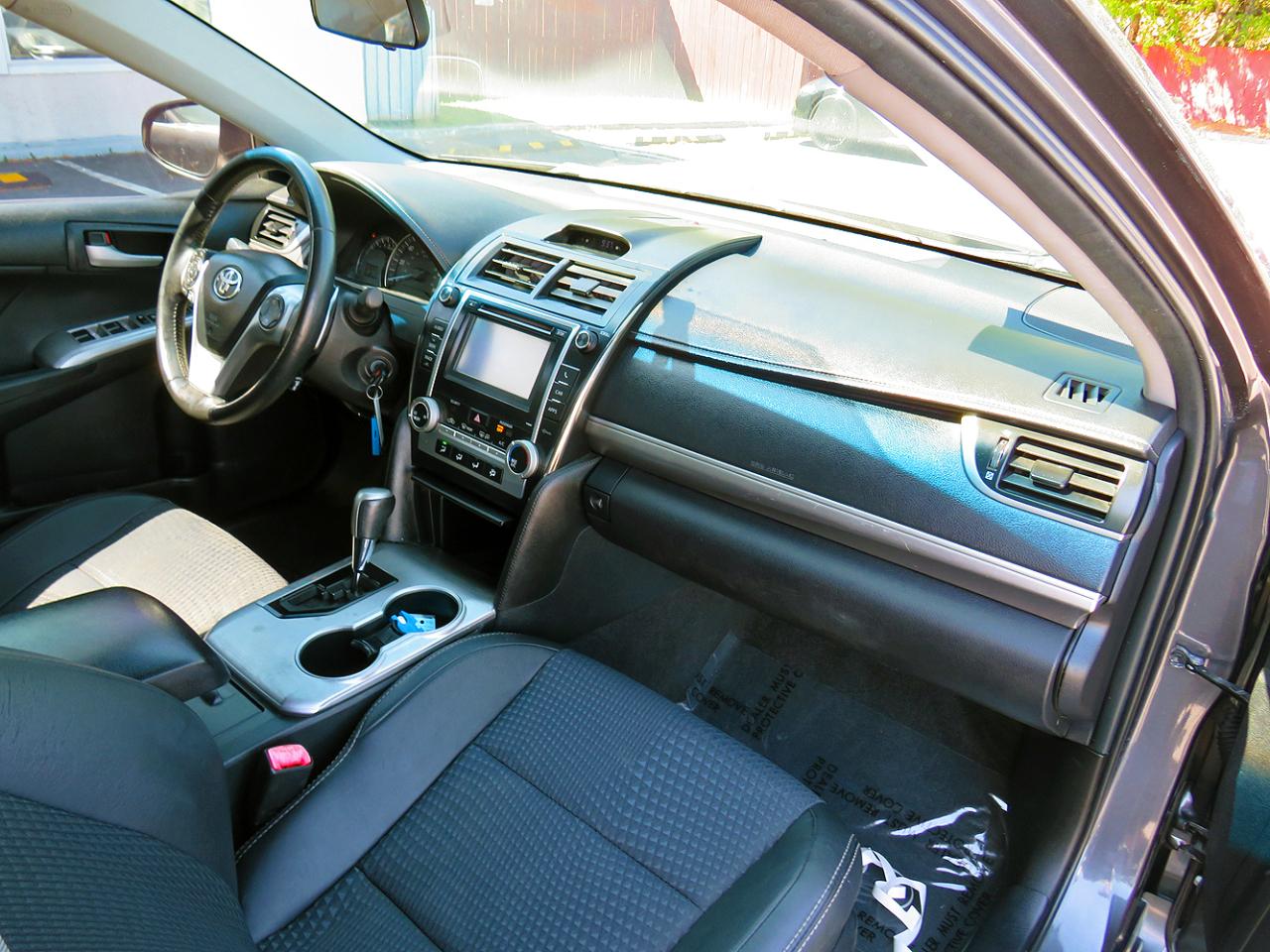 Toyota Camry 4dr Sdn I4 Auto SE Sport Limited Edition (Natl) 2012