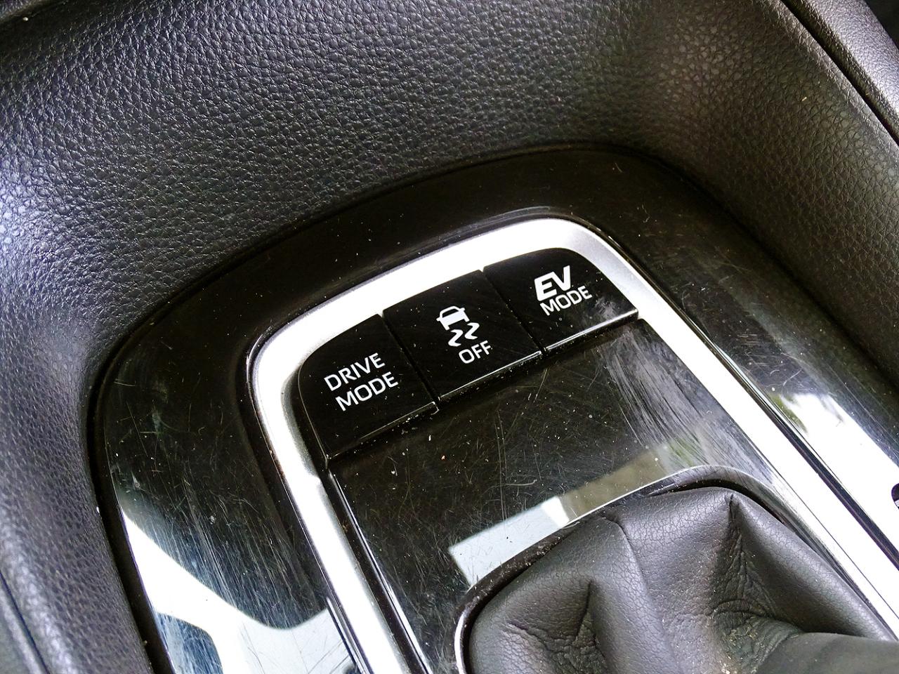 Toyota Corolla Hybrid LE CVT (Natl) 2020