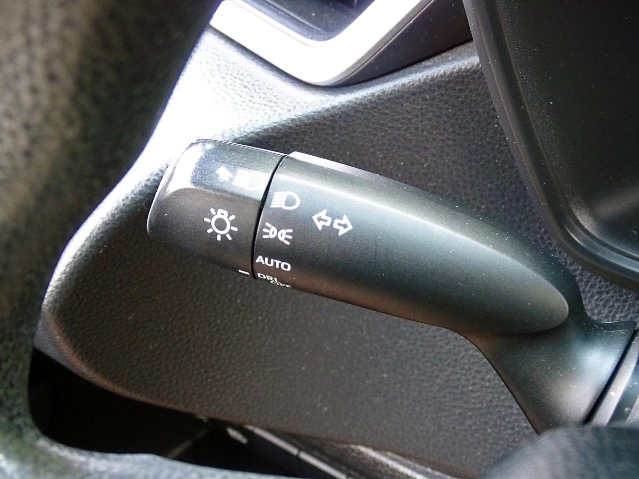 Toyota Corolla Hybrid LE CVT (Natl) 2020