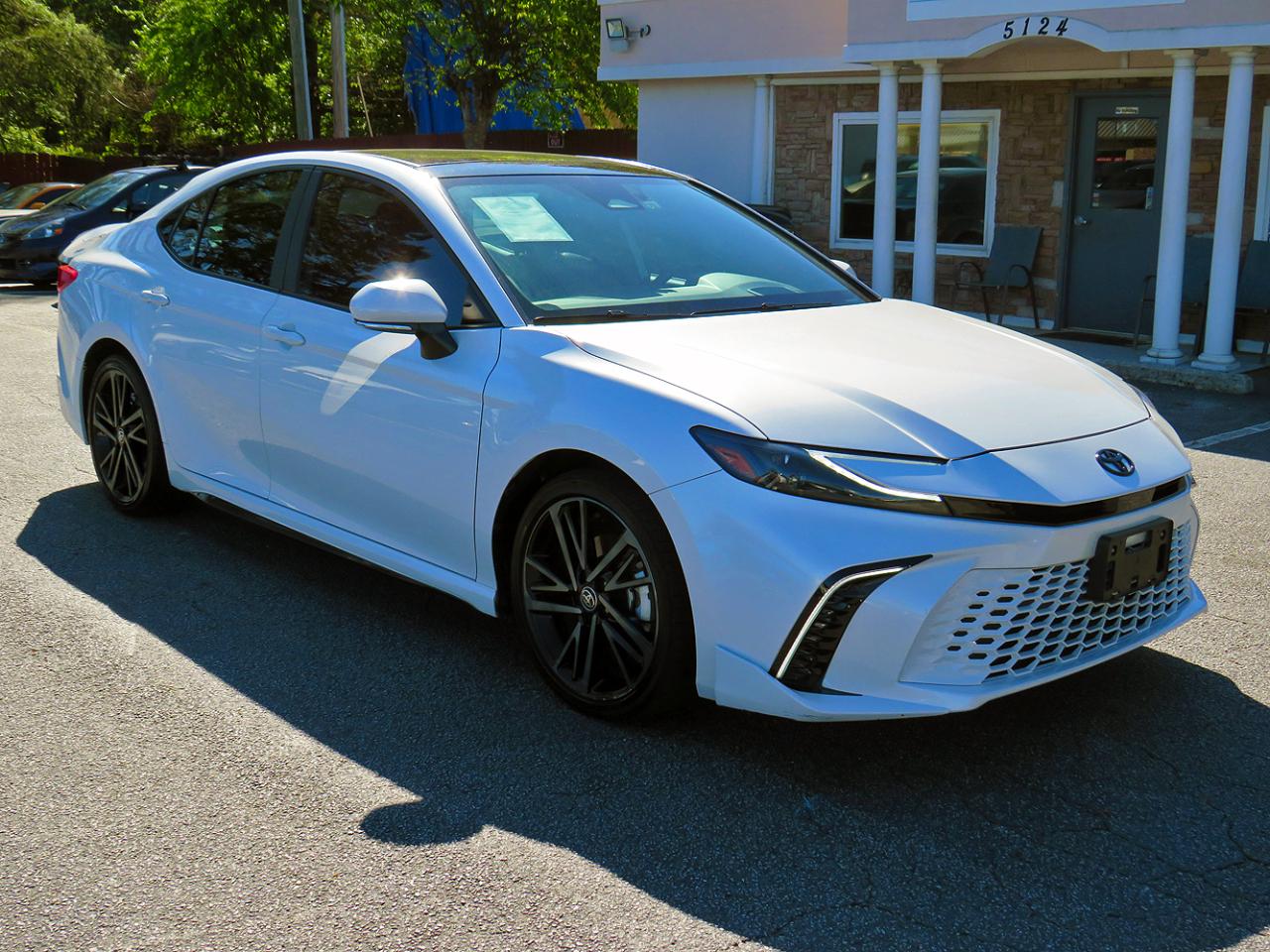 Toyota Camry Hybrid XSE Auto 2025