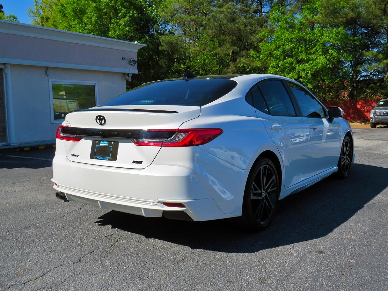 Toyota Camry Hybrid XSE Auto 2025
