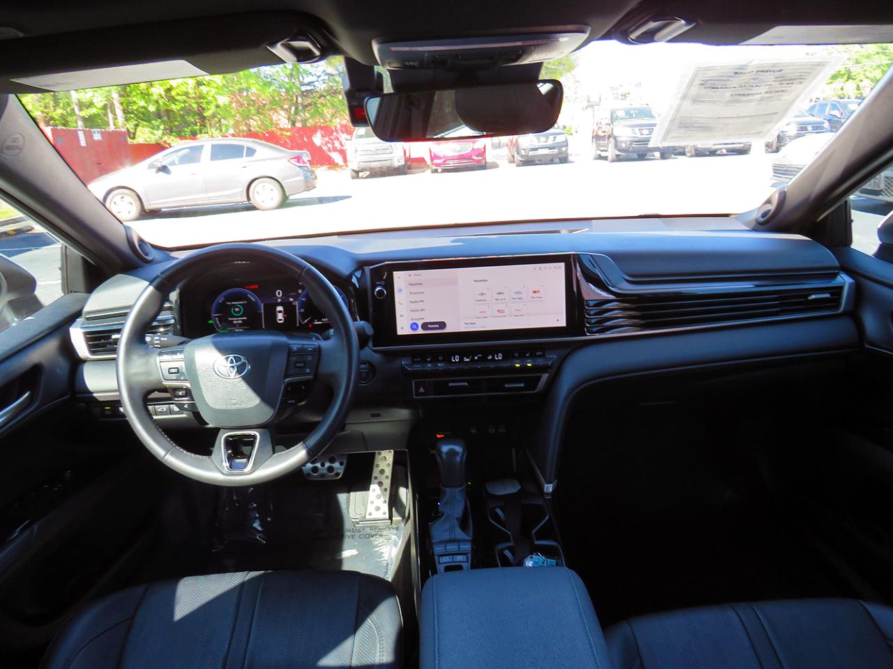 Toyota Camry Hybrid XSE Auto 2025