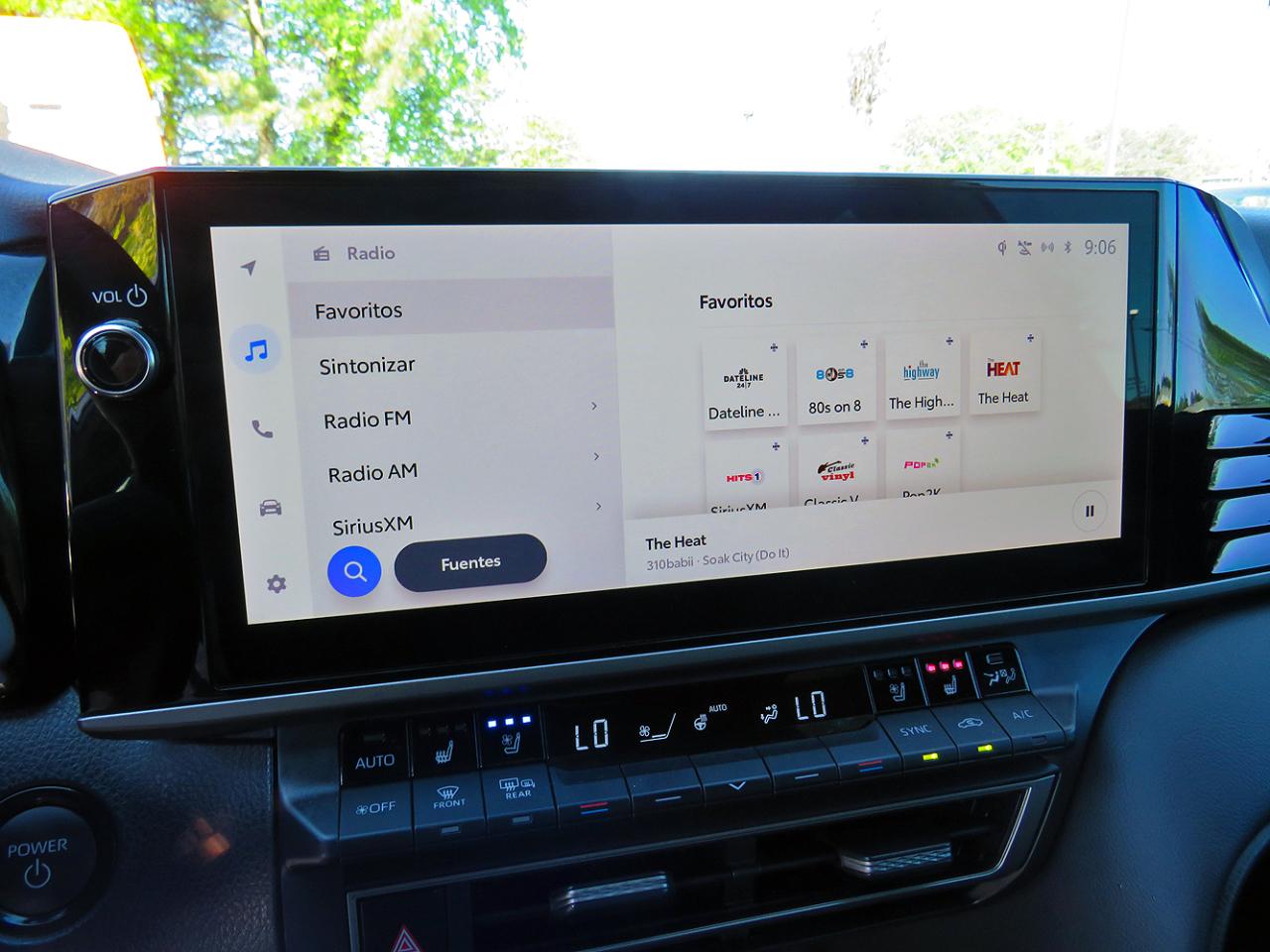 Toyota Camry Hybrid XSE Auto 2025