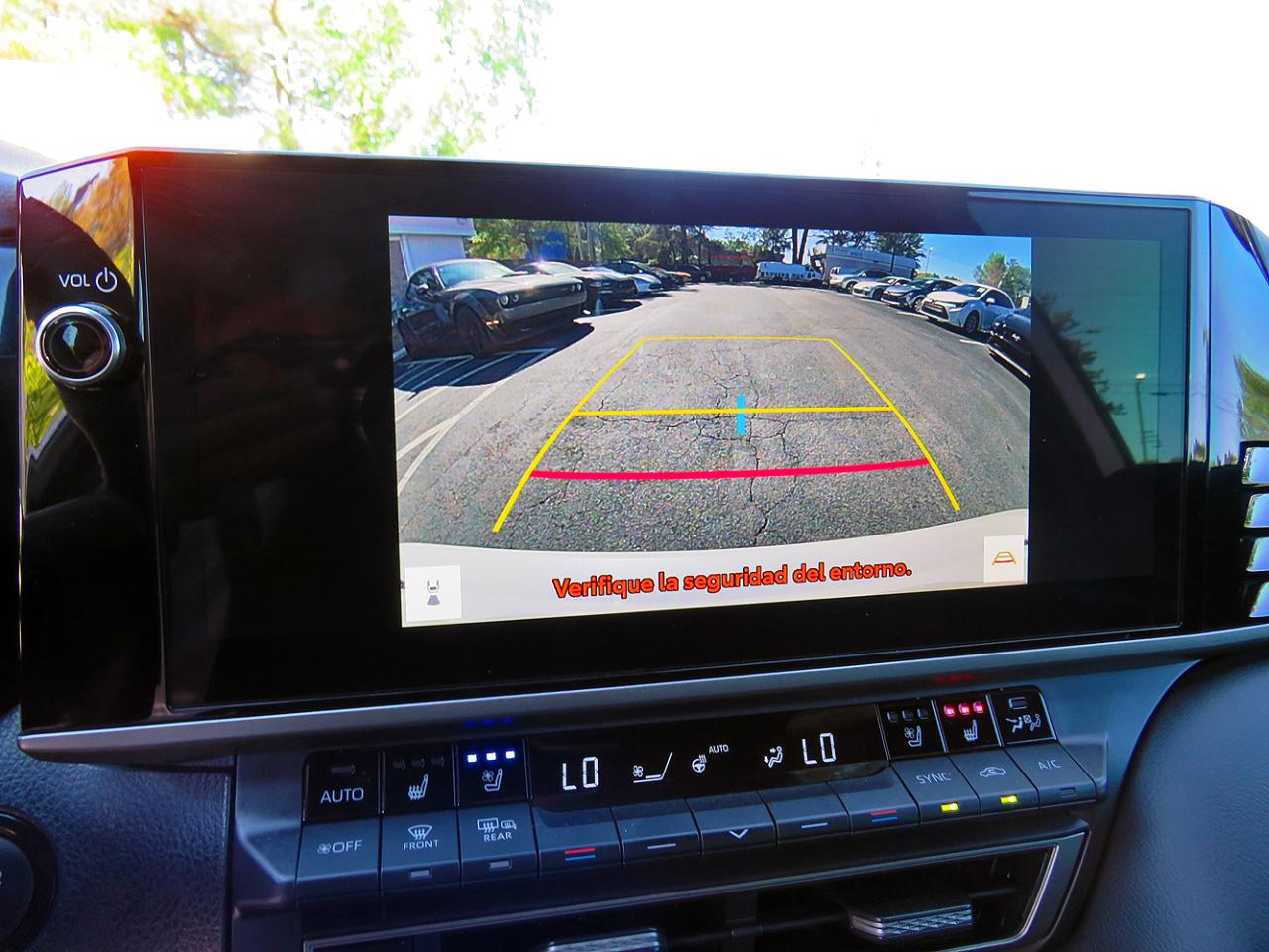 Toyota Camry Hybrid XSE Auto 2025