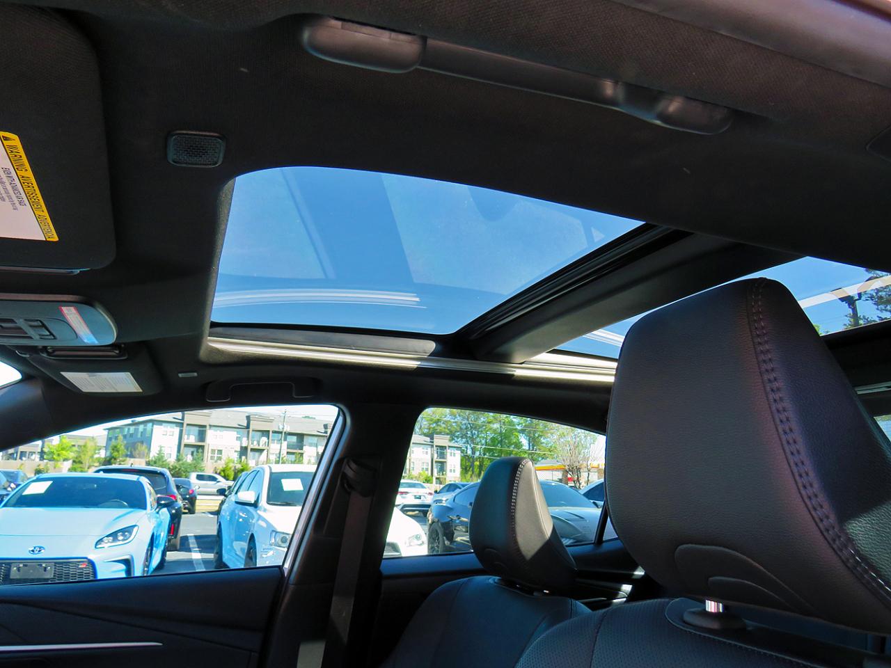 Toyota Camry Hybrid XSE Auto 2025