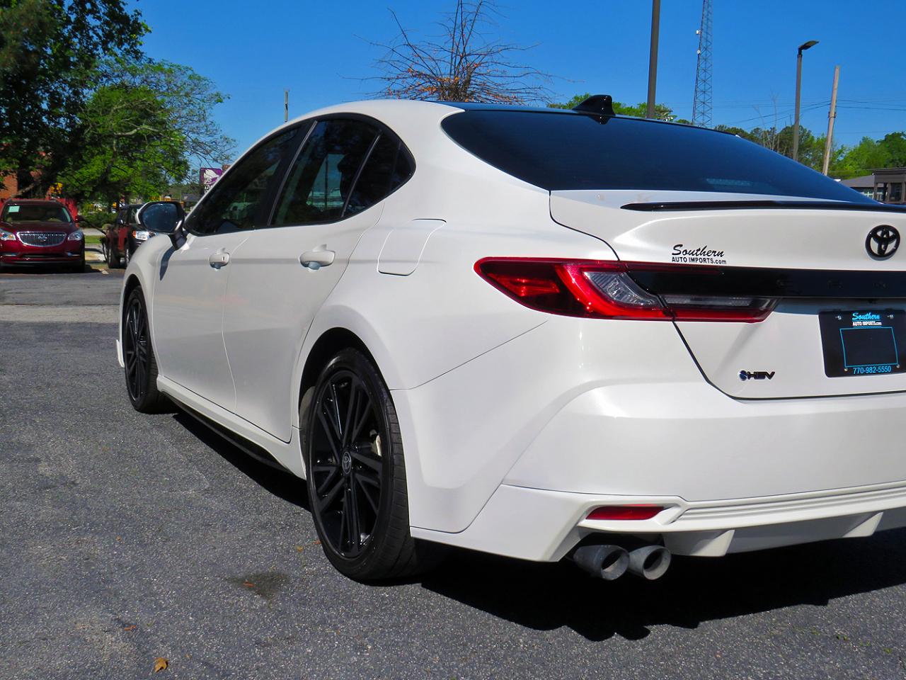 Toyota Camry Hybrid XSE Auto 2025