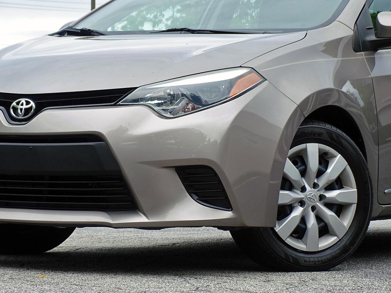 Toyota Corolla 4dr Sdn CVT LE Premium (Natl) 2014