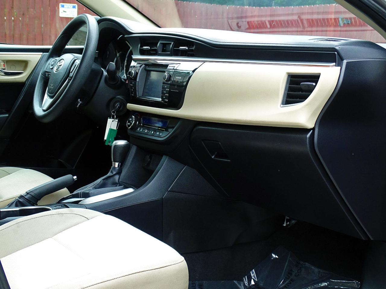 Toyota Corolla 4dr Sdn CVT LE Premium (Natl) 2014