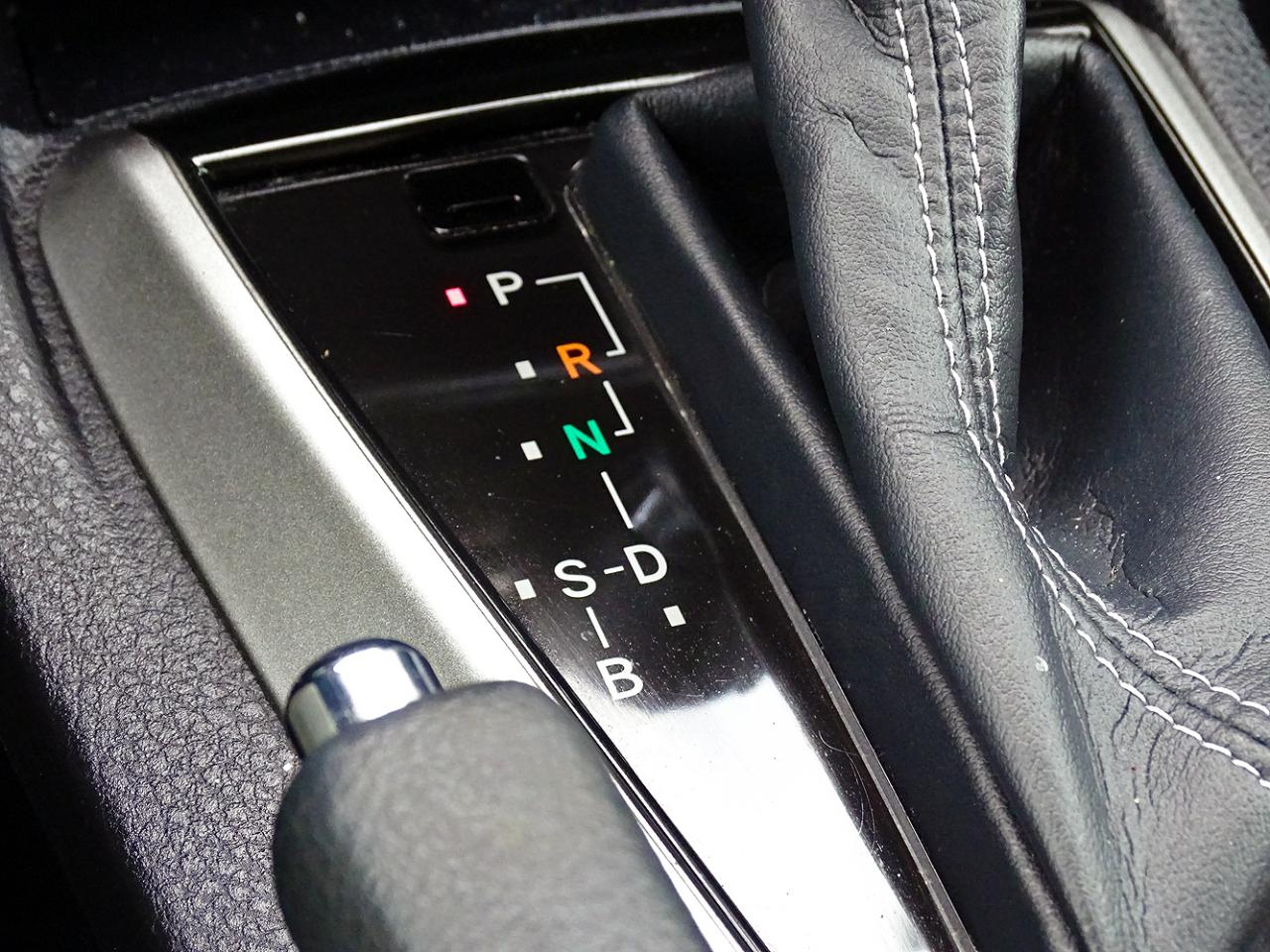 Toyota Corolla 4dr Sdn CVT LE Premium (Natl) 2014