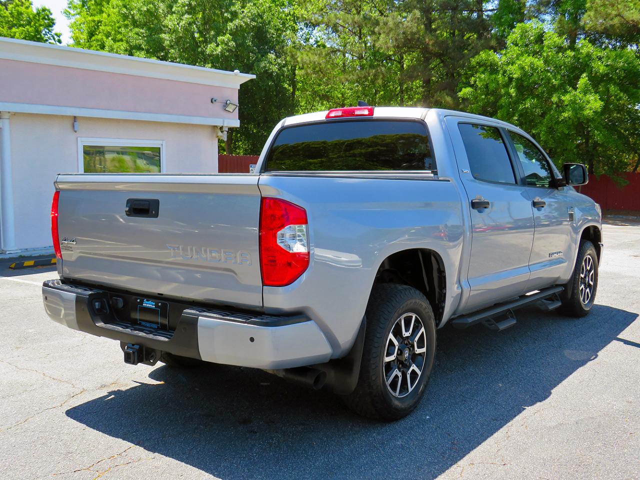 Toyota Tundra 4WD SR5 CrewMax 5.5' Bed 5.7L FFV (Natl) 2021