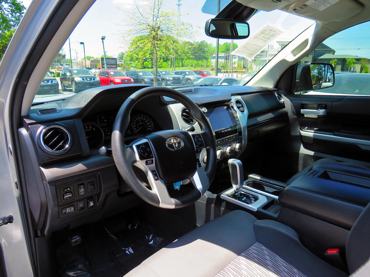 Toyota Tundra 4WD SR5 CrewMax 5.5' Bed 5.7L FFV (Natl) 2021