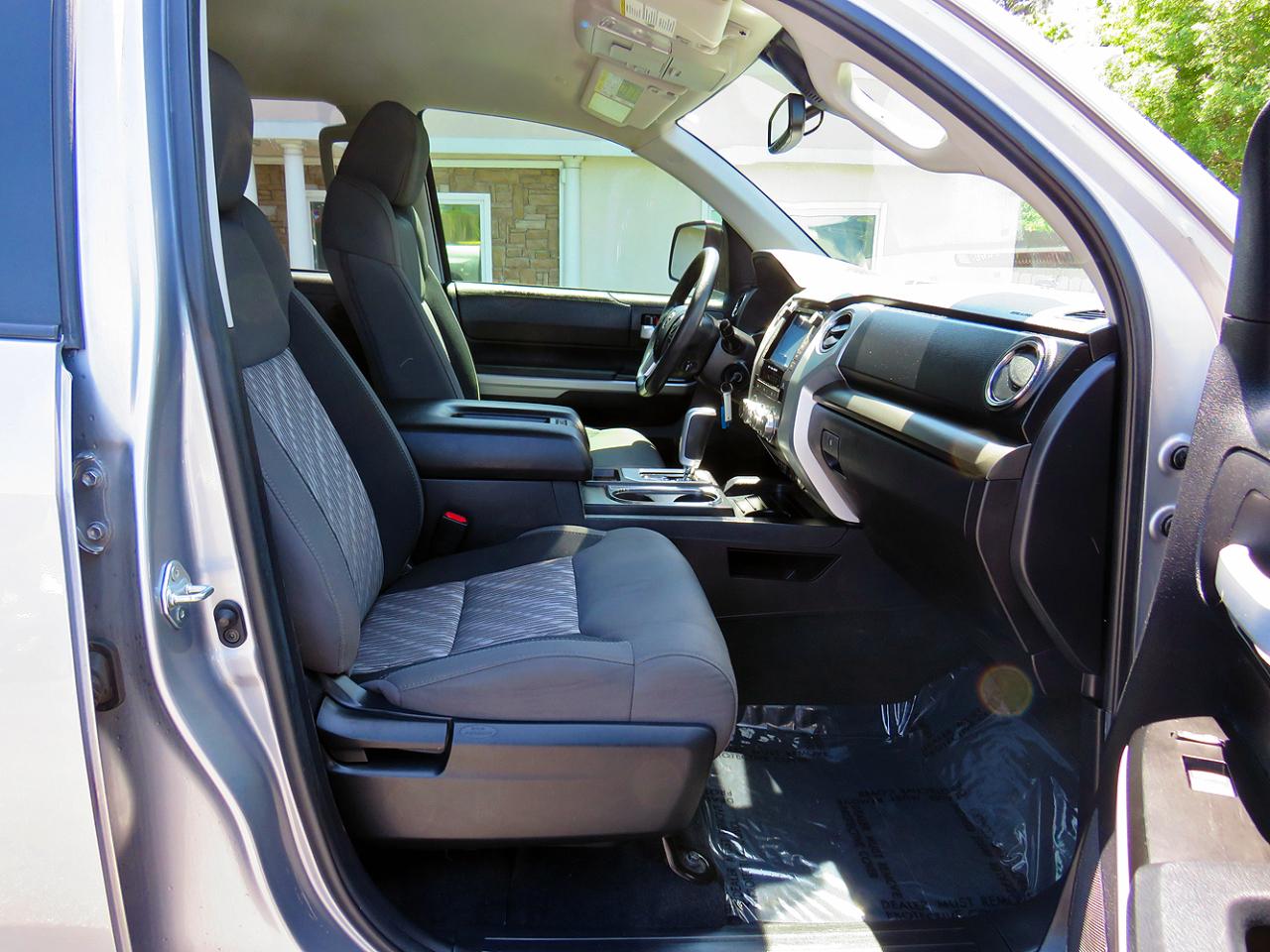 Toyota Tundra 4WD SR5 CrewMax 5.5' Bed 5.7L FFV (Natl) 2021