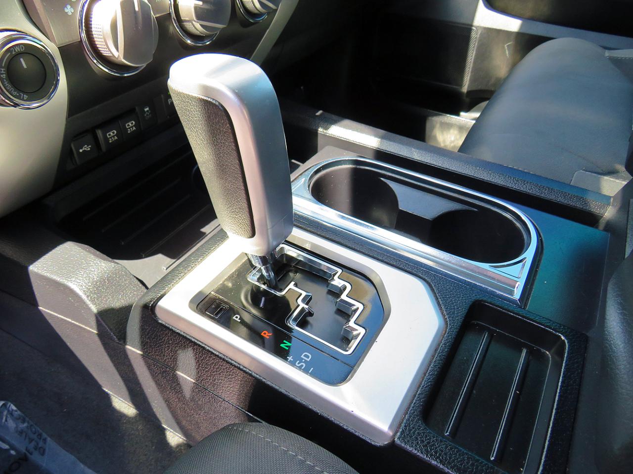 Toyota Tundra 4WD SR5 CrewMax 5.5' Bed 5.7L FFV (Natl) 2021