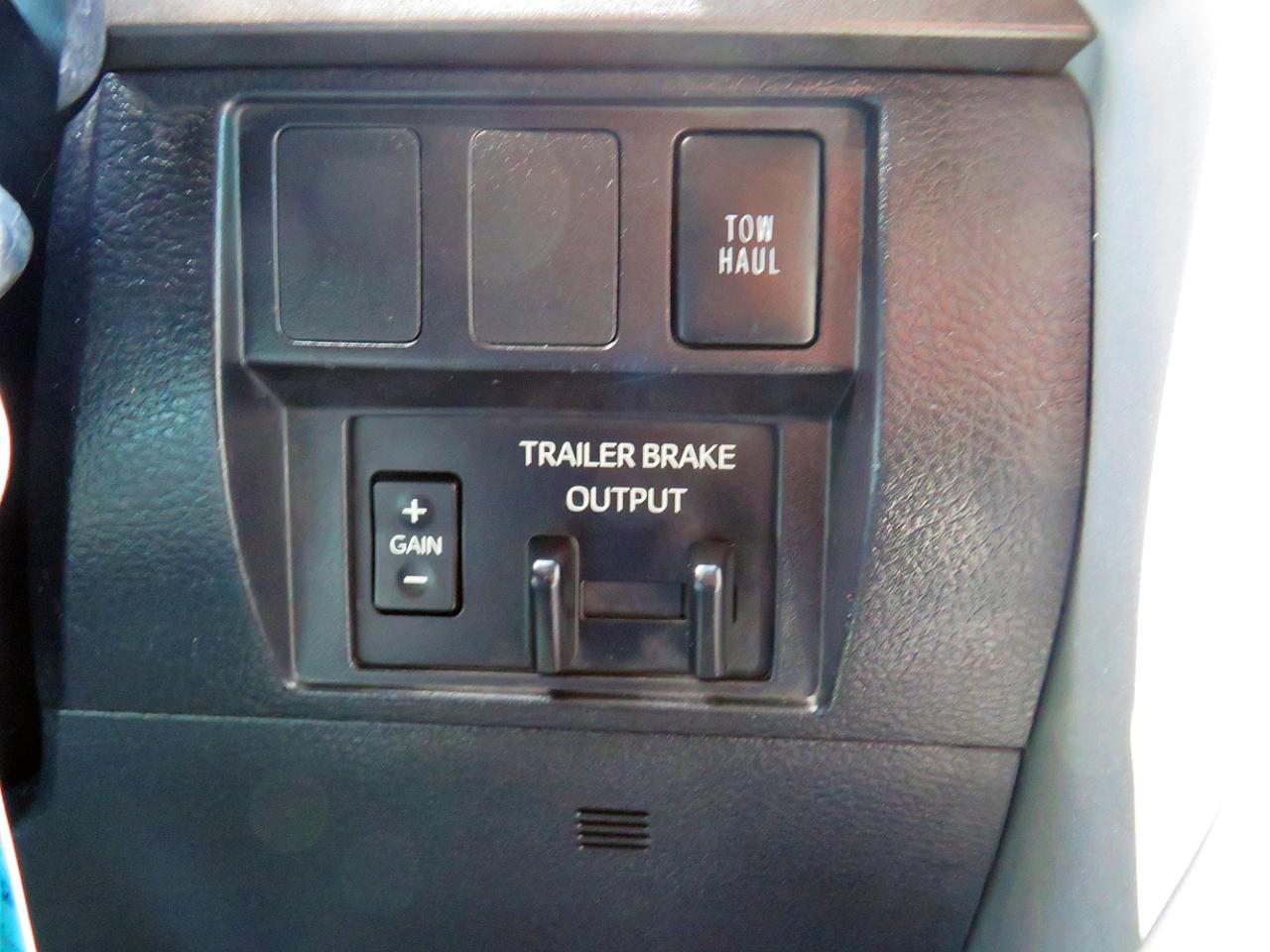 Toyota Tundra 4WD SR5 CrewMax 5.5' Bed 5.7L FFV (Natl) 2021