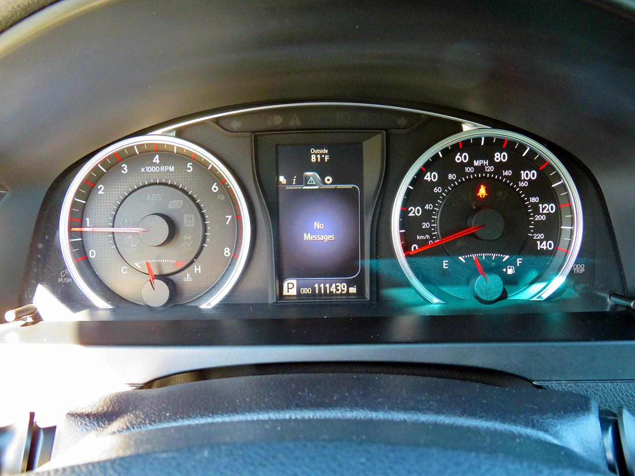 Toyota Camry 4dr Sdn I4 Auto SE (Natl) 2015