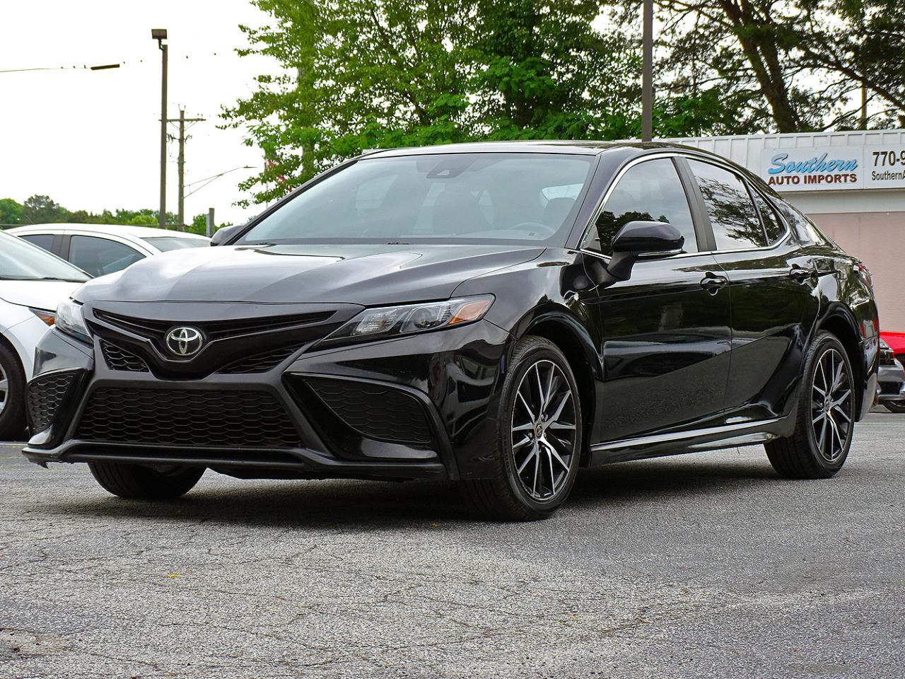 Toyota Camry SE Auto (Natl) 2022