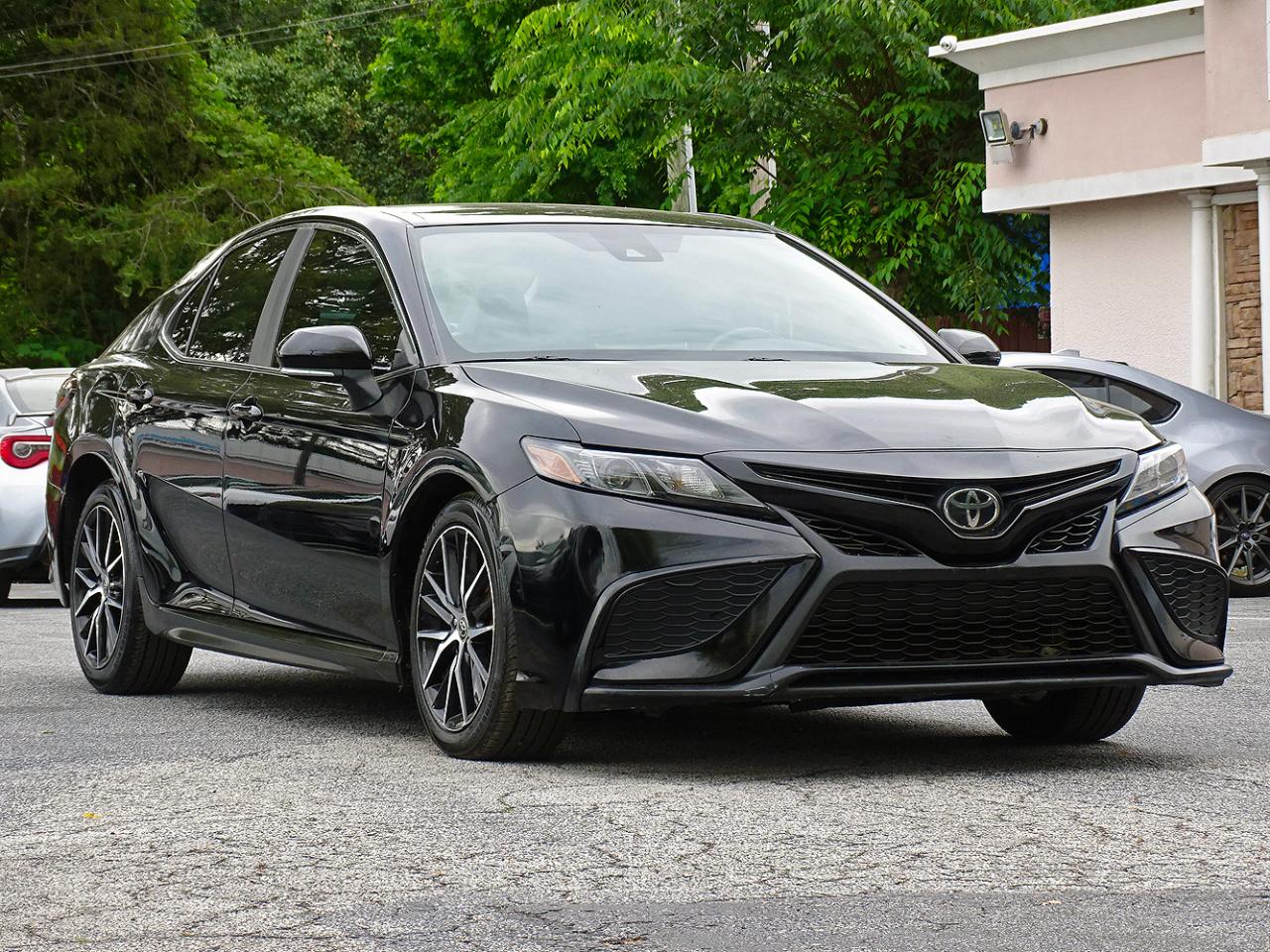 Toyota Camry SE Auto (Natl) 2022