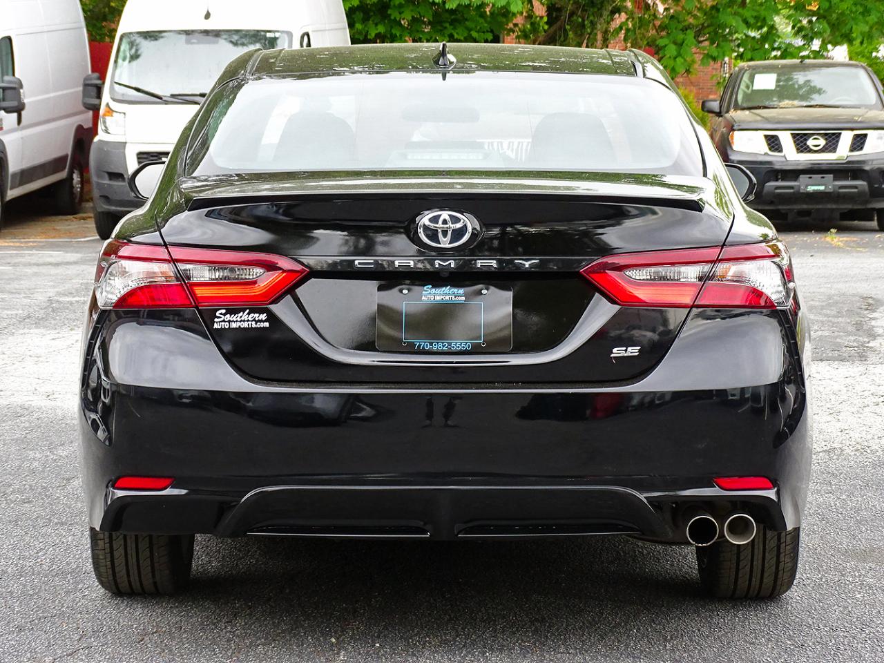Toyota Camry SE Auto (Natl) 2022
