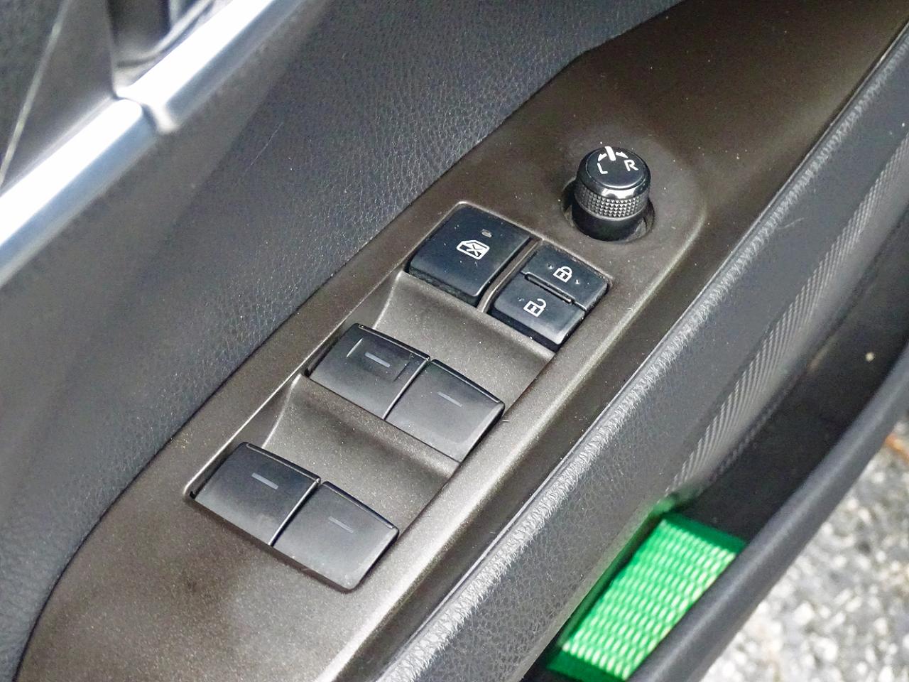 Toyota Camry SE Auto (Natl) 2022