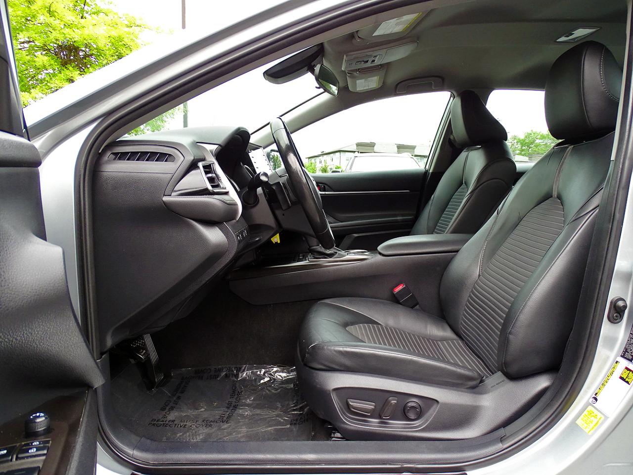 Toyota Camry SE Auto (Natl) 2024