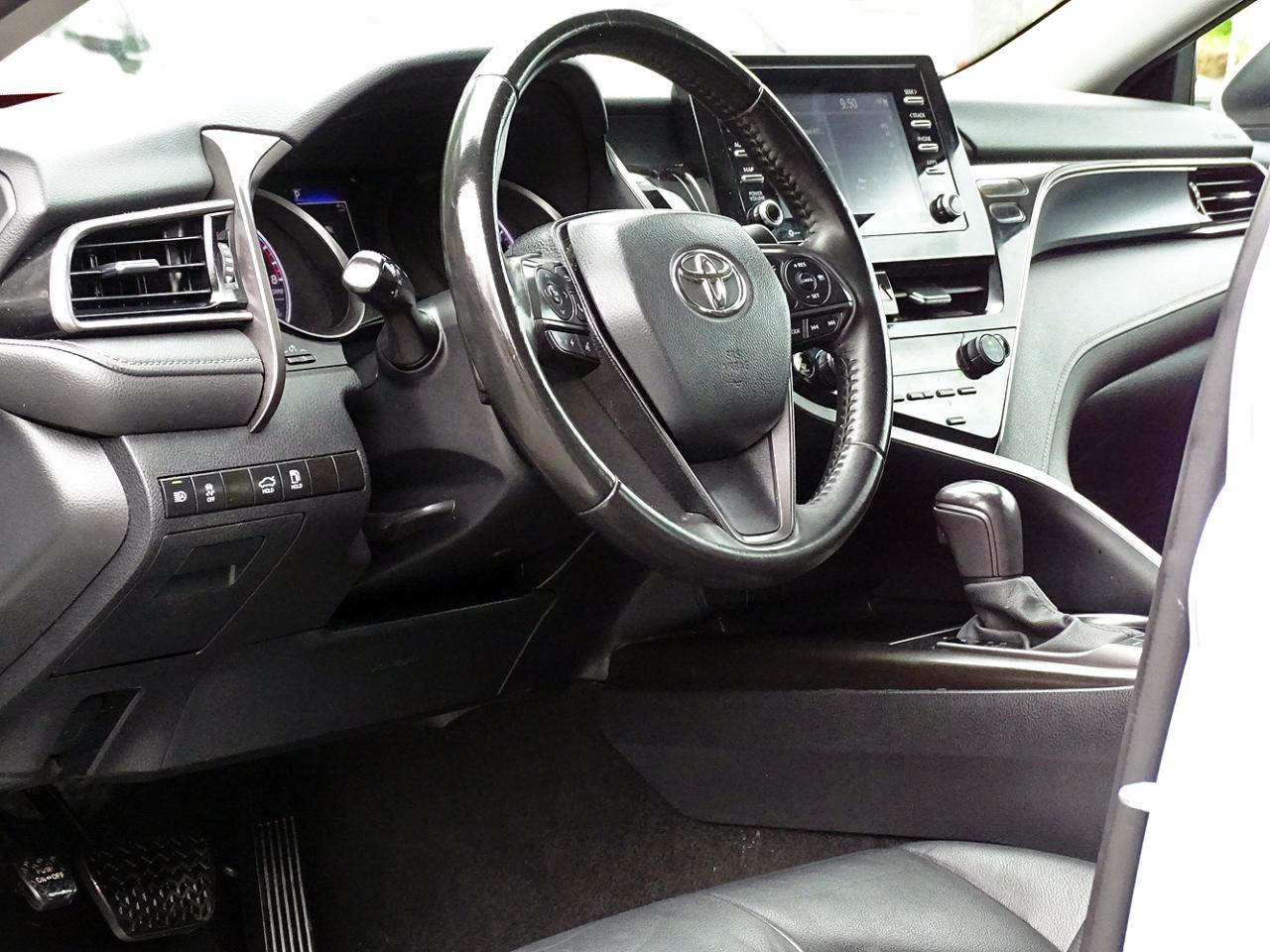 Toyota Camry SE Auto (Natl) 2024