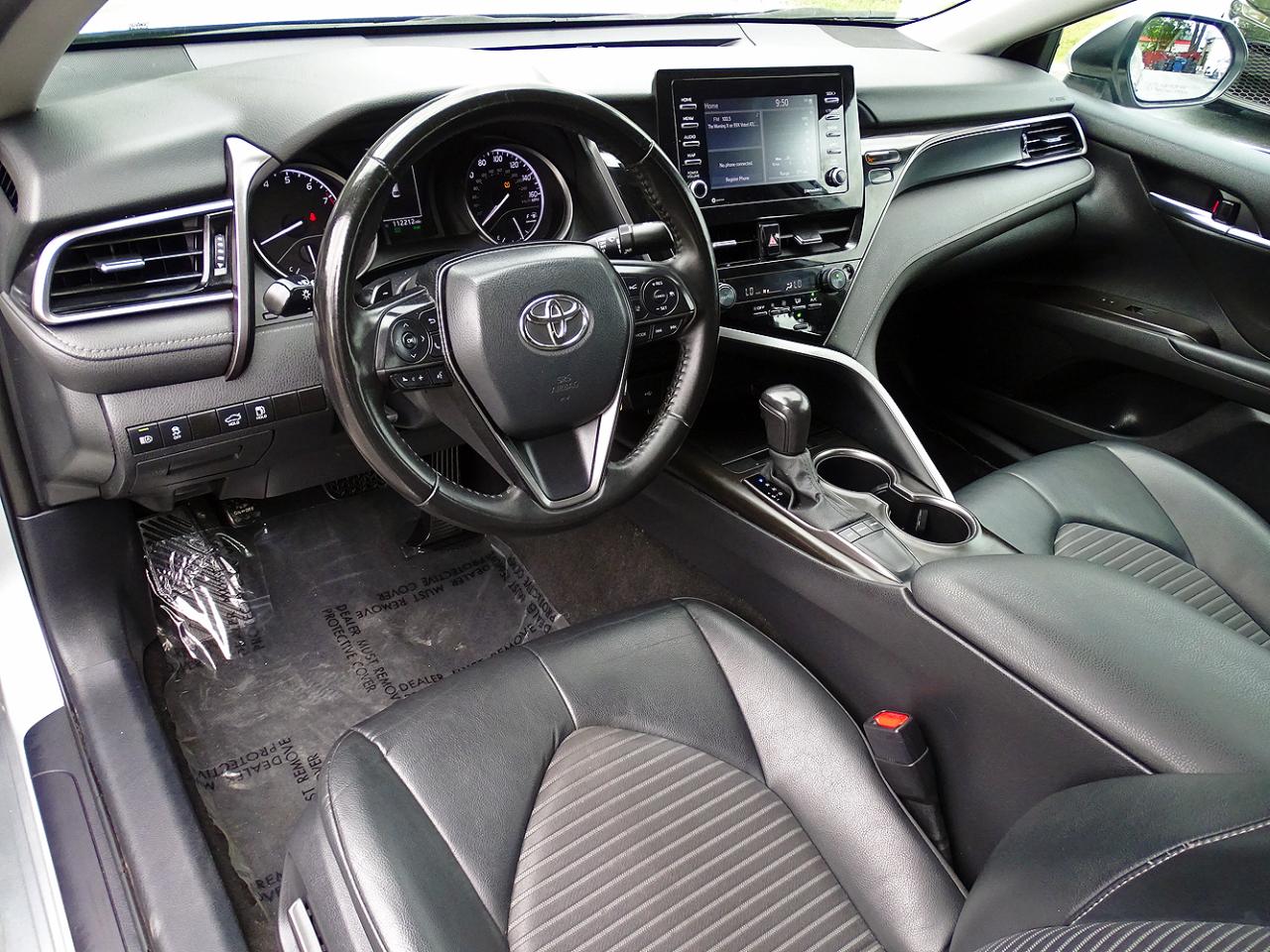 Toyota Camry SE Auto (Natl) 2024