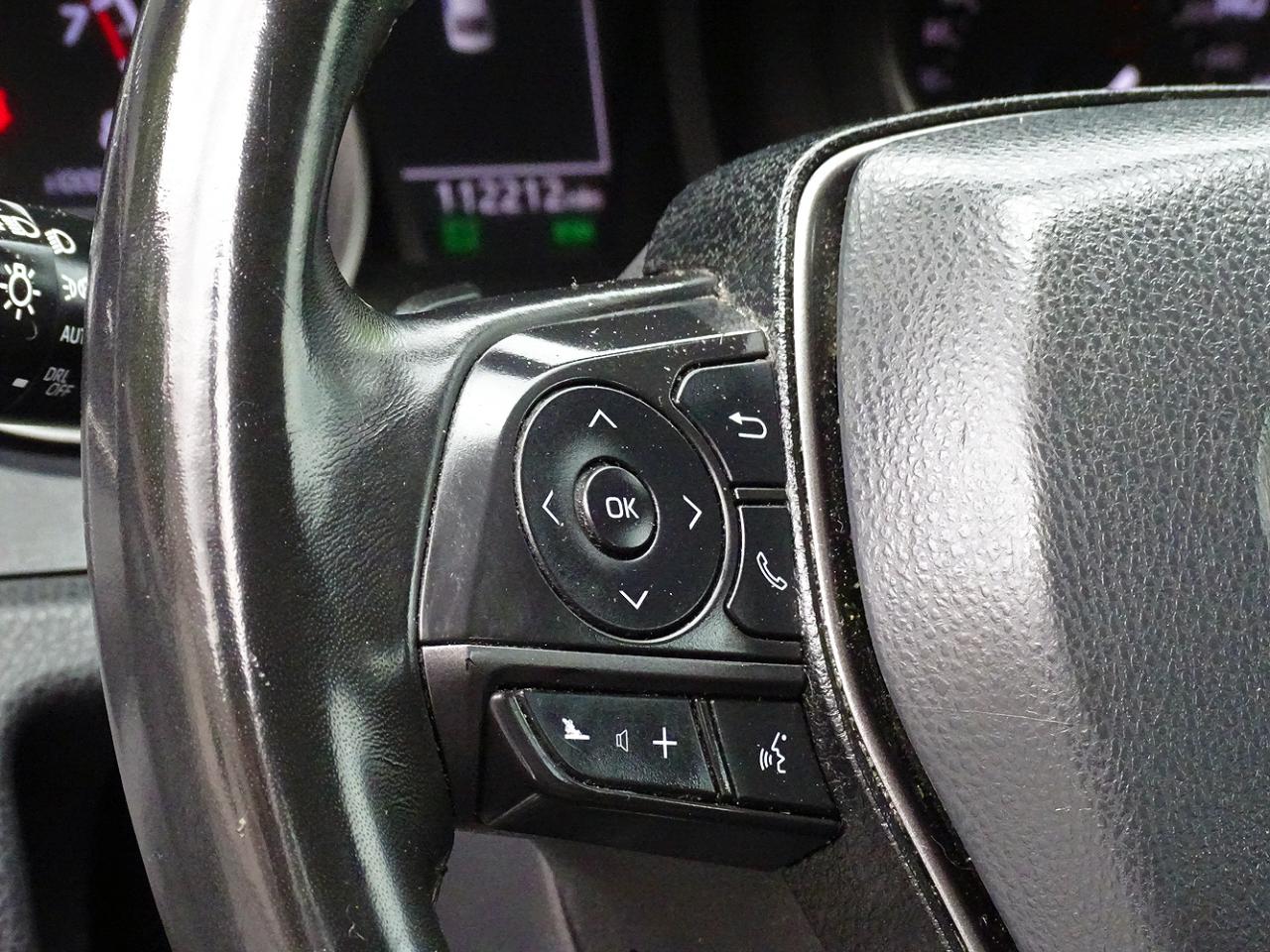 Toyota Camry SE Auto (Natl) 2024