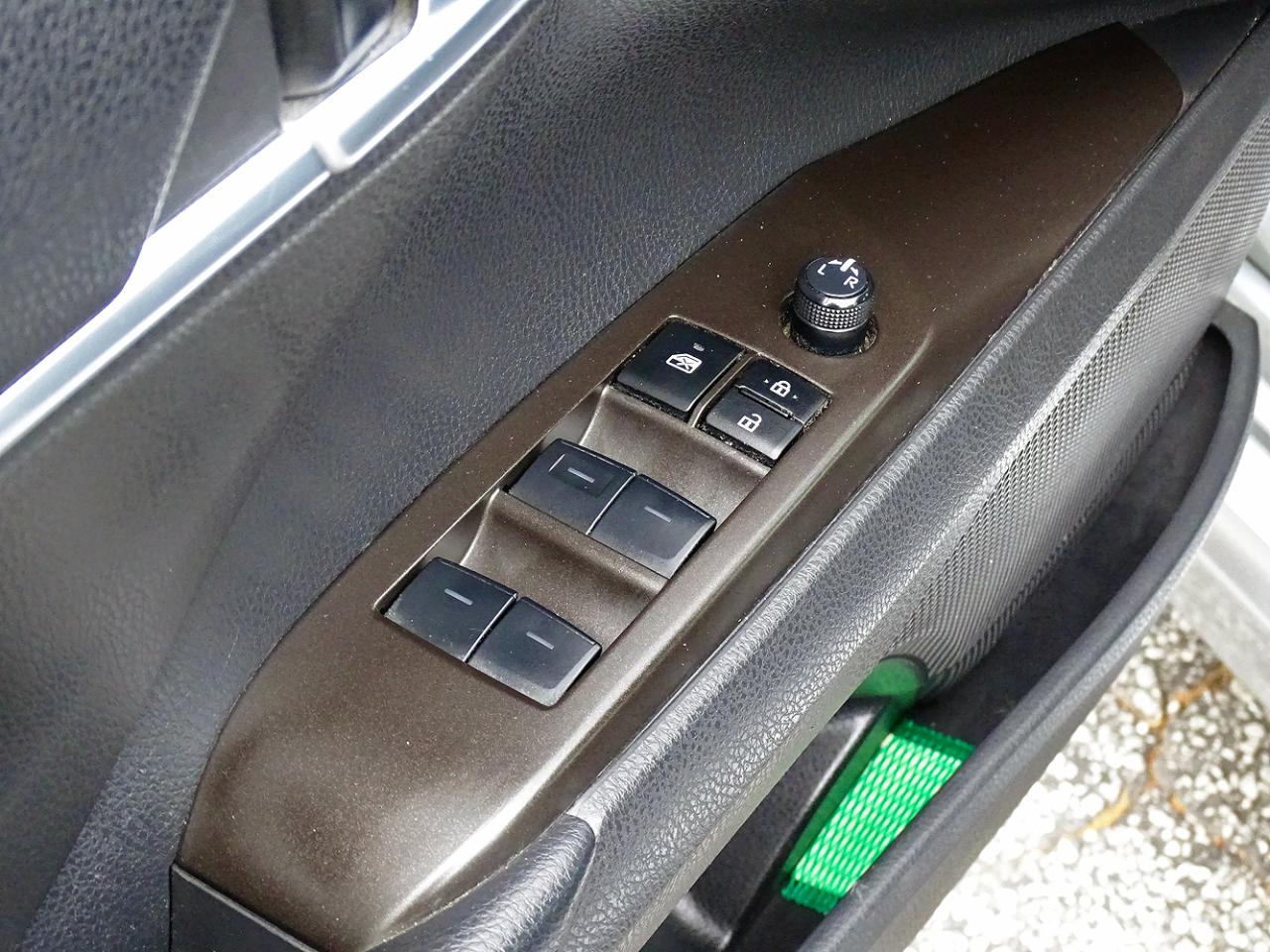 Toyota Camry SE Auto (Natl) 2024