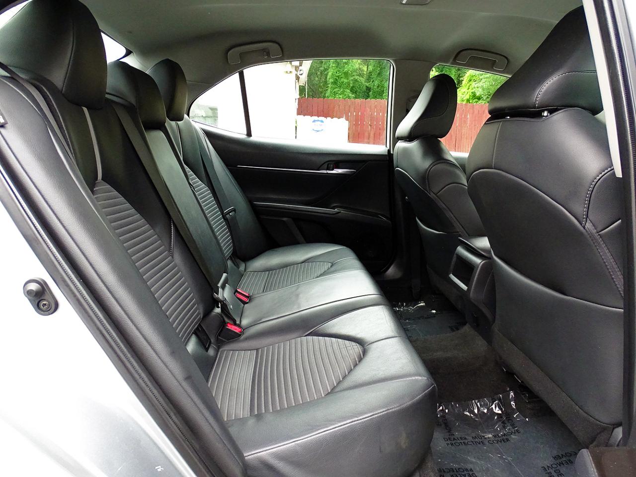 Toyota Camry SE Auto (Natl) 2024