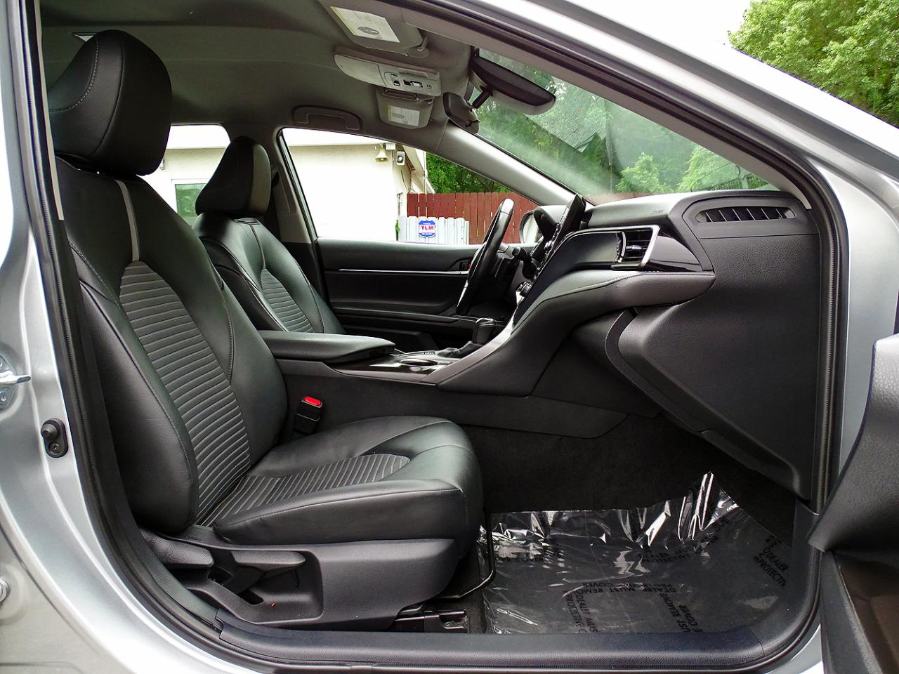 Toyota Camry SE Auto (Natl) 2024