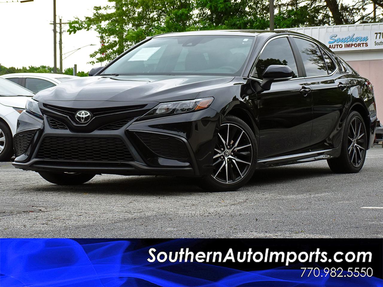 Toyota Camry SE Auto (Natl) 2022