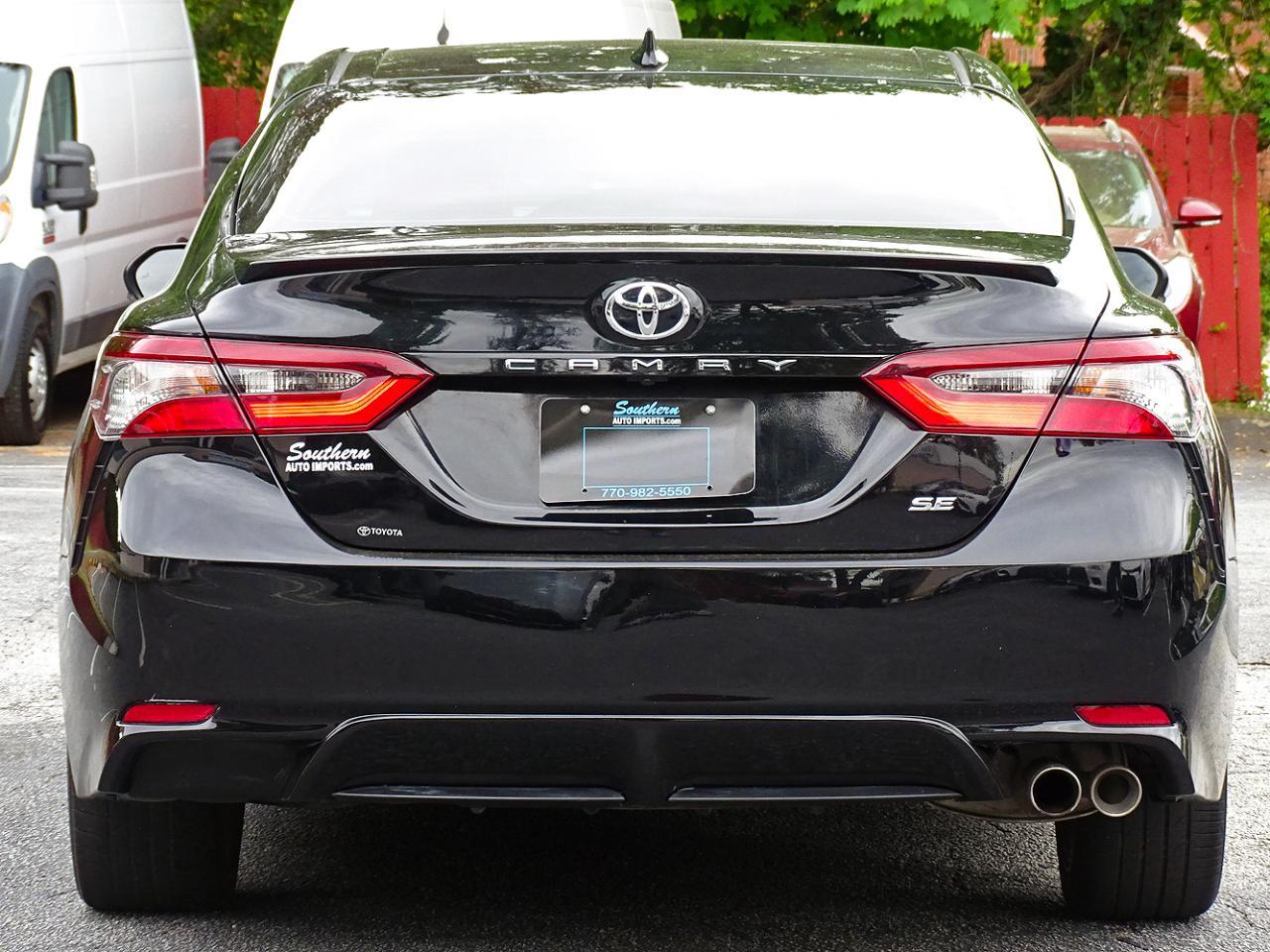 Toyota Camry SE Auto (Natl) 2022