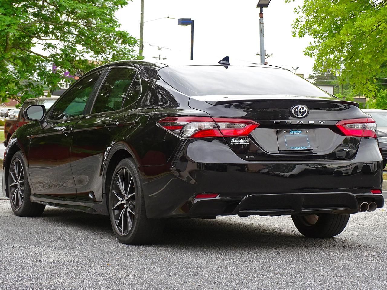 Toyota Camry SE Auto (Natl) 2022